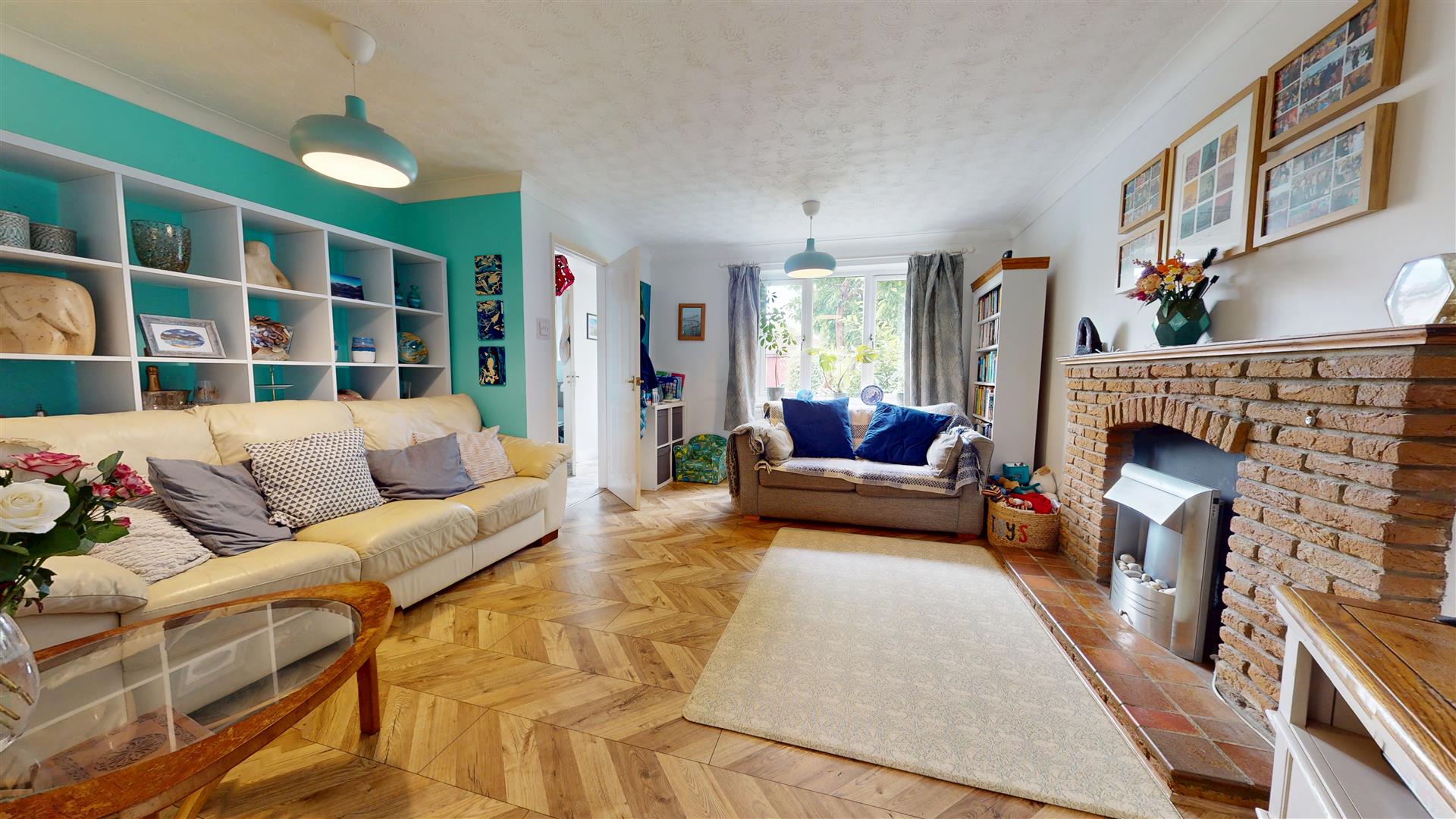 3 bed property in Stokenchurch Place, Milton Keynes